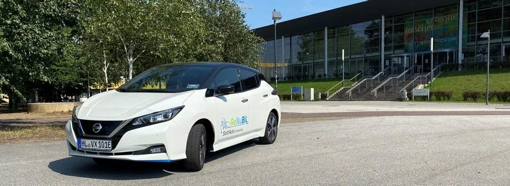 ReNuBiL car in front of the Audimax